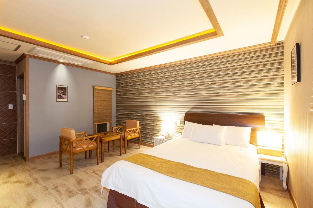 Sahara Hotel Чеджудо Экстерьер фото