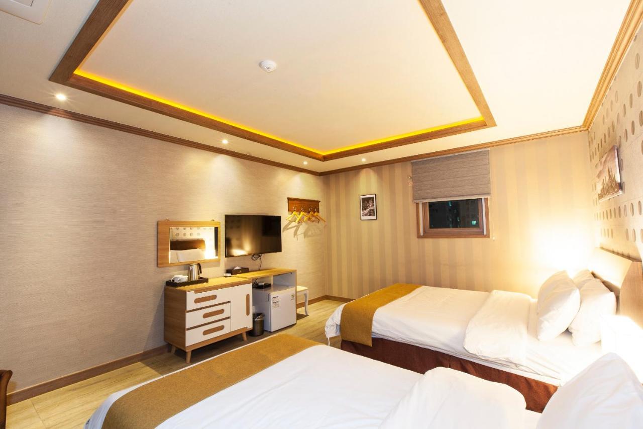 Sahara Hotel Чеджудо Экстерьер фото